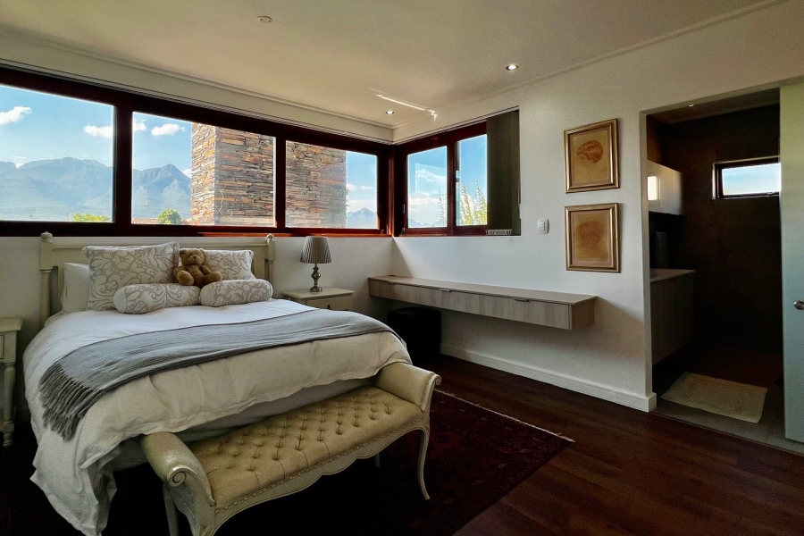 3 Bedroom Property for Sale in Earls Court Lifestyle Estate Western Cape